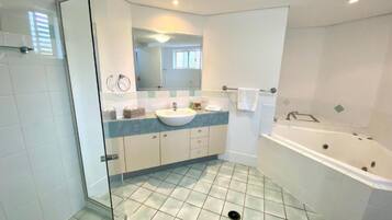 RIVA 2 Bed 2 Bath Superior Apartment | Bathroom | Hair dryer, towels, soap, shampoo