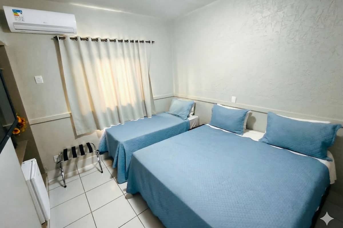 家庭三人房 | 免費 Wi-Fi、床單