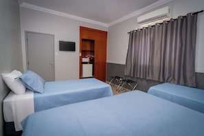 Habitación cuádruple estándar | 1 habitación, wifi gratis y ropa de cama