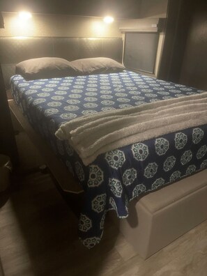 1 quarto, Wi-Fi de cortesia, roupa de cama