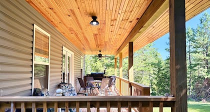 Montauk Valley Cabins, Montauk Valley Cabins-2 Miles From Montauk State Park