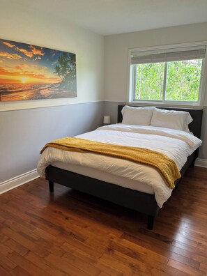 3 Schlafzimmer, Schreibtisch, Bügeleisen/Bügelbrett, kostenloses WLAN