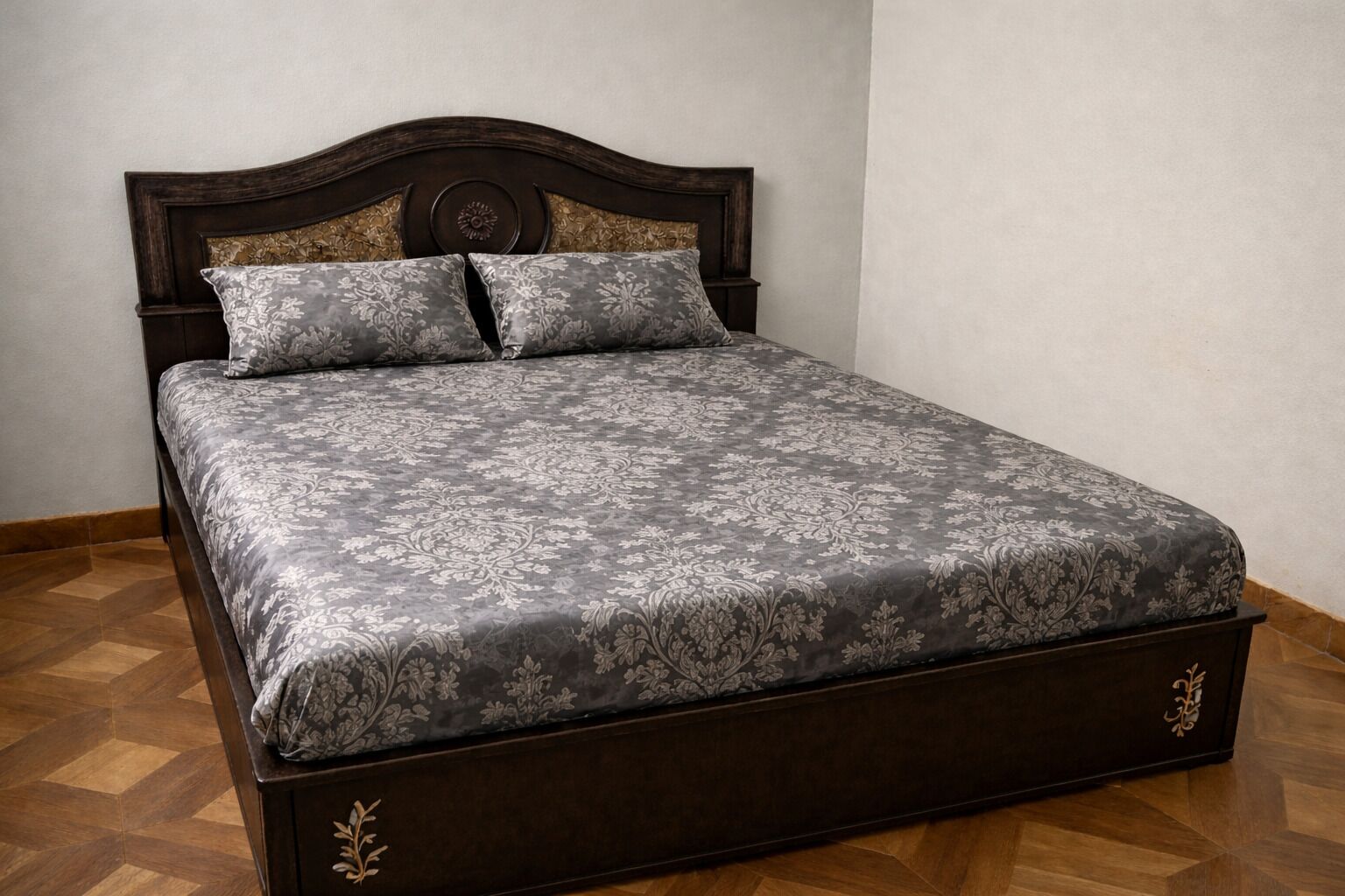 6 chambres, fer et planche à repasser, Wi-Fi