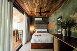 1 bedroom, premium bedding, Tempur-Pedic beds, free WiFi