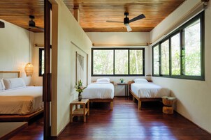 Ropa de cama de alta calidad, colchones Tempur-Pedic y wifi gratis 