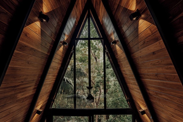 Premium bedding, Tempur-Pedic beds, free WiFi, bed sheets