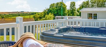 3 bedroom accommodation in Nr St Austell