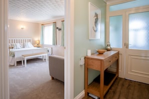 3 chambres, fer et planche Ă repasser, Wi-Fi, draps fournis
