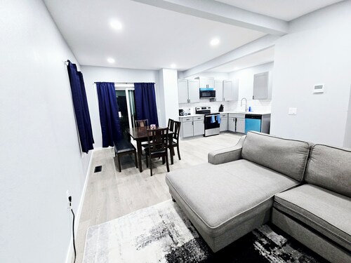 3-Bedroom House Close to Pacific University