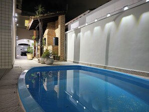 Utomhuspool