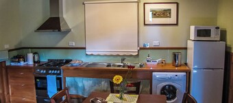 Tin Dragon Trail Cottages