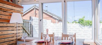 Cosy Cottage - 2 Bedroom Cottage - Mumbles