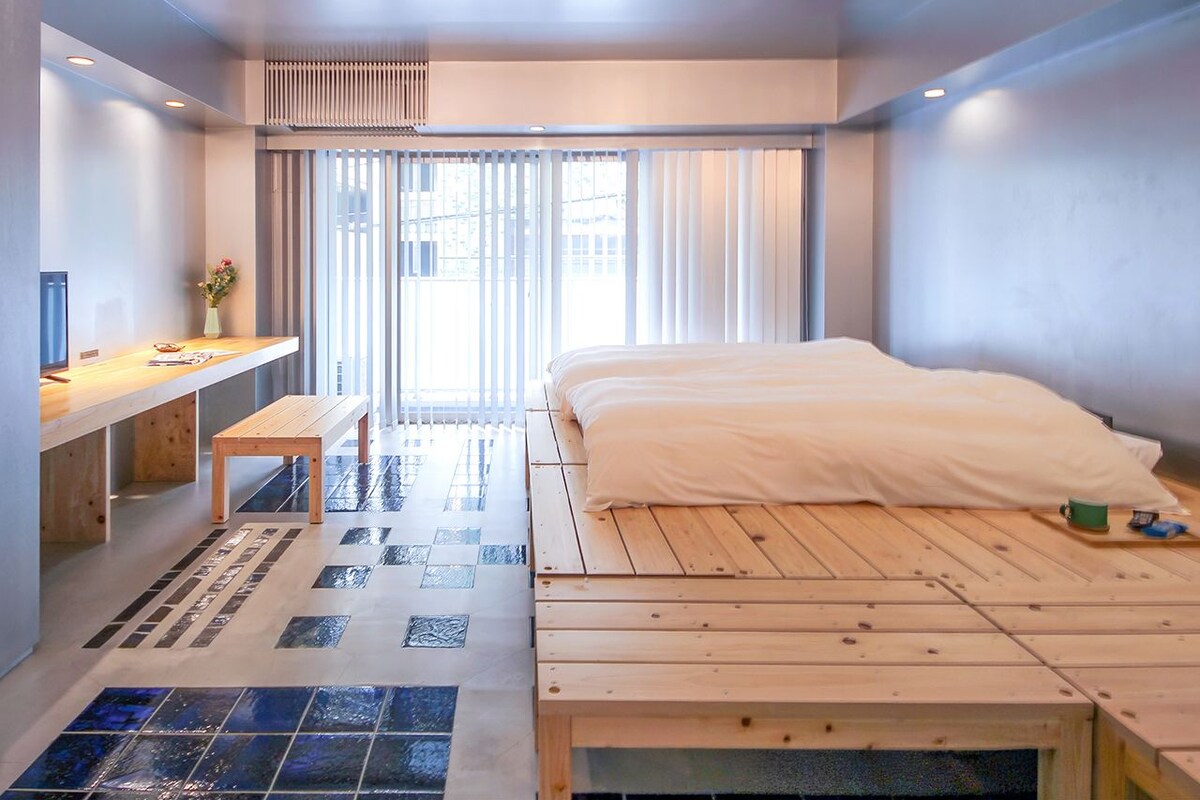 Quarto duplo, para não fumantes, sacada (2F) | Espaço de trabalho para notebook, Wi-Fi de cortesia