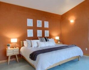 4 makuuhuonetta, silitysrauta/-lauta, Wi-Fi, vuodevaatteet