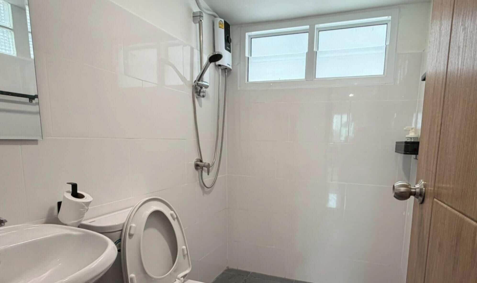 Superior Single Room, 1 Katil Ratu (Queen), Non Smoking, City View | Bilik Mandi