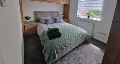 Urban Retreat in Newcastle- Pet friendly- Garden