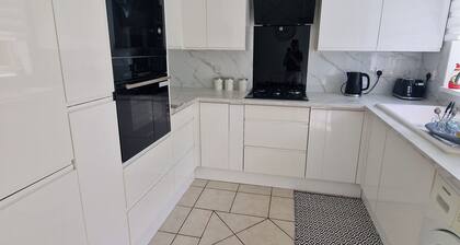 Urban Retreat in Newcastle- Pet friendly- Garden