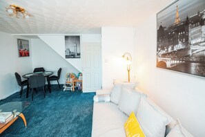 Téléviseur, foyer
