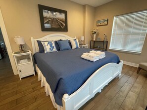 4 bedrooms, desk, iron/ironing board, free WiFi