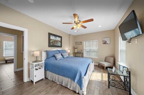 4 bedrooms, desk, iron/ironing board, free WiFi