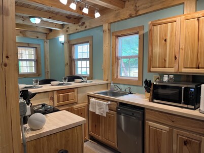 Clinch Mountain Reserve Cabin #3.  Family-friendly cabin near Rogersville, TN.