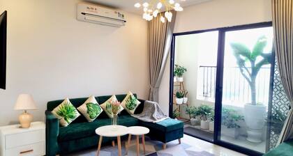 Asahi Manor Crown. 2 BRs. Best for travelling group.