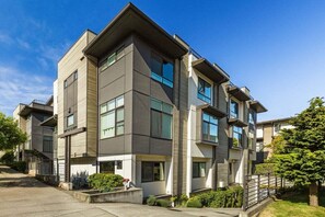 Exterior - Perch - Walk to Space Needle | 3BR/2BA Home w Parking! (Seattle)