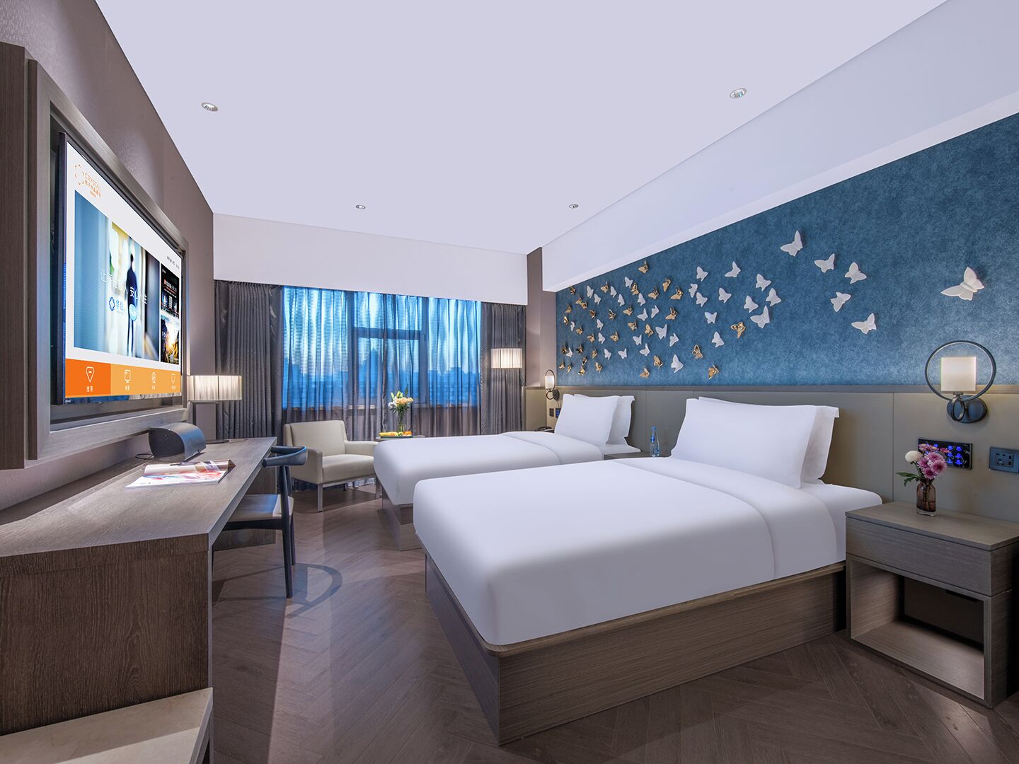 Free minibar, in-room safe, iron/ironing board, bed sheets