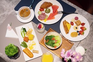 Daily buffet breakfast for a fee - Crystal Hotel Beijing Anzhen (Beijing)