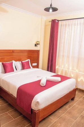 Deluxe Apartment, City View | Free WiFi, bed sheets