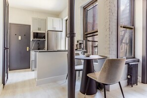 Dining - Blueground | Nolita, view, nr Bowery (New York)