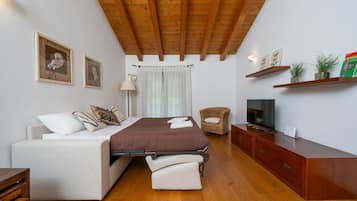 3 chambres, fer et planche Ă repasser, accĂšs Internet, draps fournis