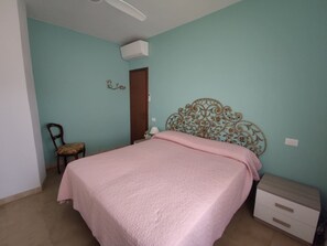 2 Schlafzimmer, Bügeleisen/Bügelbrett, WLAN