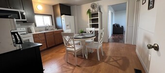 Spacious Private Country Getaway!