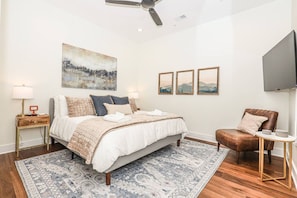 1 habitación, tabla de planchar con plancha, wifi y ropa de cama