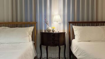 3 bedrooms, free WiFi, bed sheets, wheelchair access