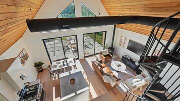 Télévision, cheminée