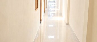 Hotel Ajaya Varanasi