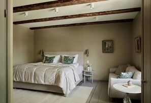 6 bedrooms, free WiFi, bed sheets - Stay North - Matri House (Mathildedal)