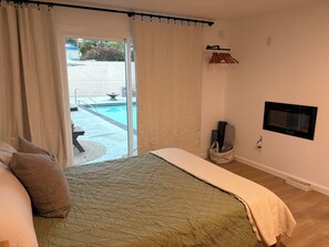 1 bedroom, iron/ironing board, free WiFi, bed sheets - Cozy casita nestled in Laketree Estates, 5 min walk to Monserate Winery. (Fallbrook)