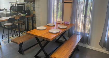 Warm 2BR Nadi Home – King Bed & Kitchen, Near Shops, Calm & Cozy Stay