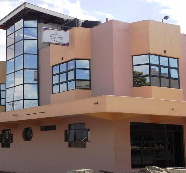 Exterior - Zillian Park Hotel (Nakuru)