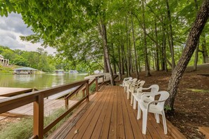 Property grounds - Lakefront, Pet Friendly, Dock, Fireplace, Kayak, Cornhole, Grill (Littleton)