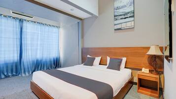 Suíte standard, 1 cama de casal | Escrivaninha, Wi-Fi de cortesia, roupa de cama