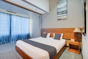 Standaard suite, 1 tweepersoonsbed | Een bureau, gratis wifi, beddengoed