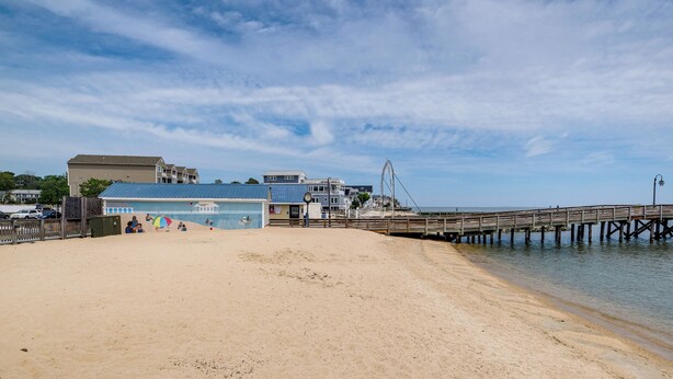 Unclassified image, 1 of 23, button - 1 Mi to Boardwalk: Convenient North Beach Apt! (North Beach)