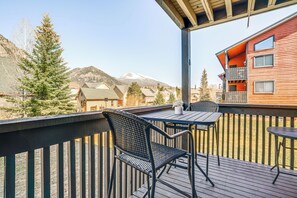 Outdoor dining - 1/2 Mi to Dtwn Frisco: Mtn-View Condo w/ Pool! (Frisco)