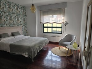 2 bedrooms, iron/ironing board, WiFi, bed sheets - Winahost Salvora – Seafront Apartment (Ribeira)