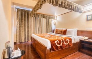 غرفة مزدوجة - منظر للمدينة | مكتب وستائر تعتيم وواي فاي مجانًا