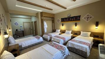 Standard Suite | In-room safe, soundproofing, free WiFi